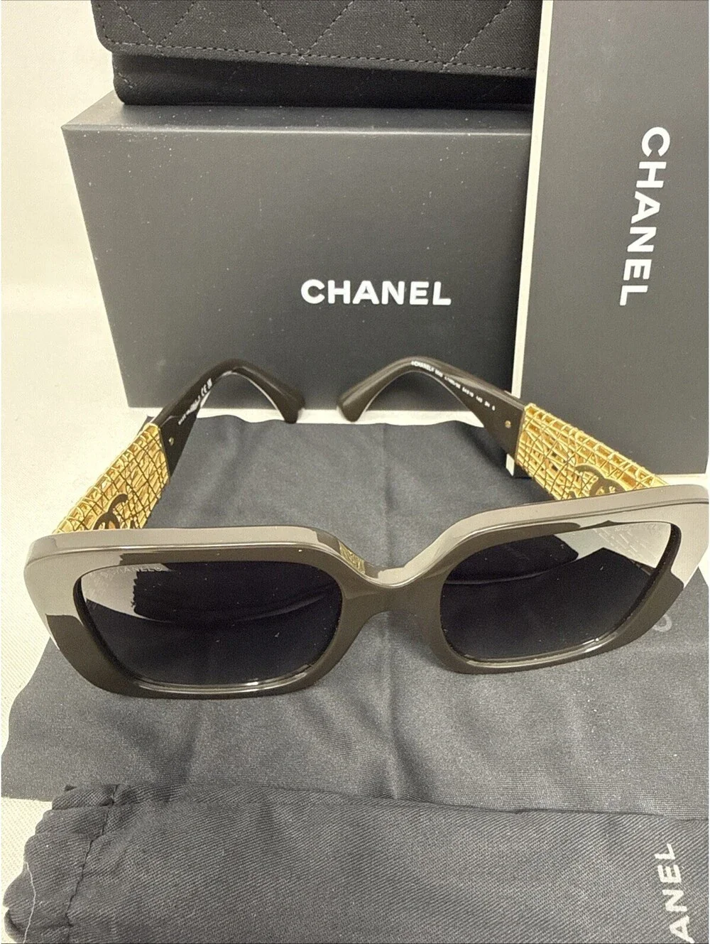 CHANEL CH 5532 Sunglasses Dark Brown Frame Gray Gradient Lens - Authentic NIB